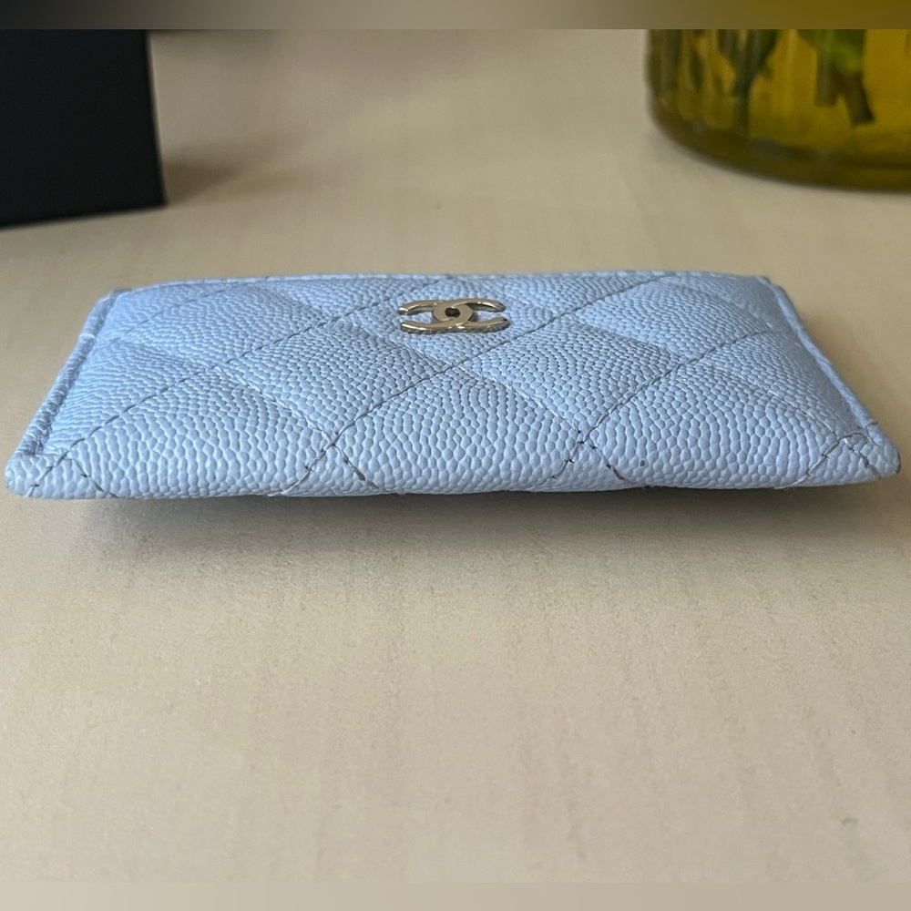 SOLD ‼️ Chanel Caviar Card Case - Picture 5 of 8